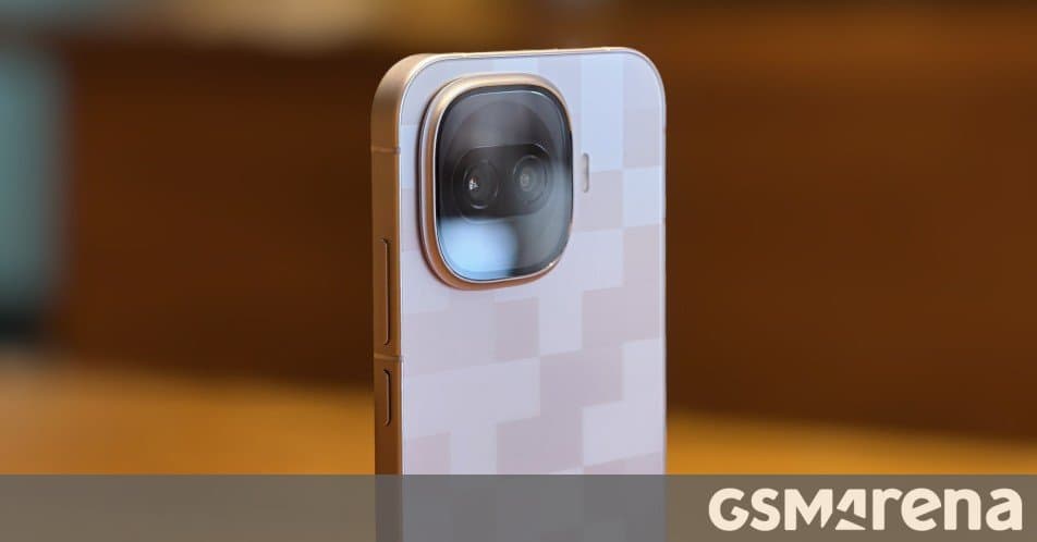 iQOO 15R hands-on review: A compact powerhouse with premium features