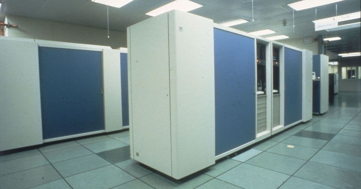 IBM's 1-Megabit DRAM Breakthrough: The Megabit Memory Era Begins