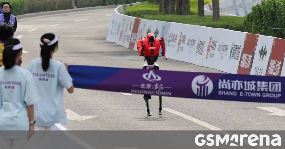 Honor's Humanoid Robot Shatters Half Marathon Record, Signaling China's AI Robotics Surge