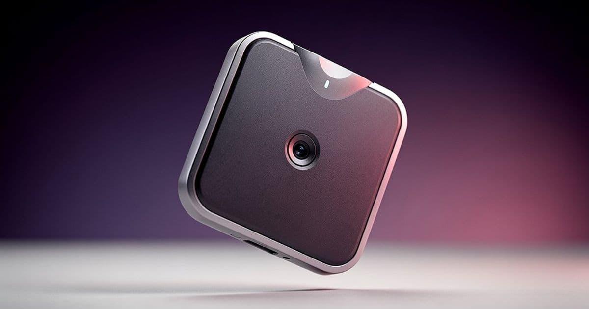 Apple Reportedly Developing Wearable AI Pin for 2027 Release, Challenging OpenAI