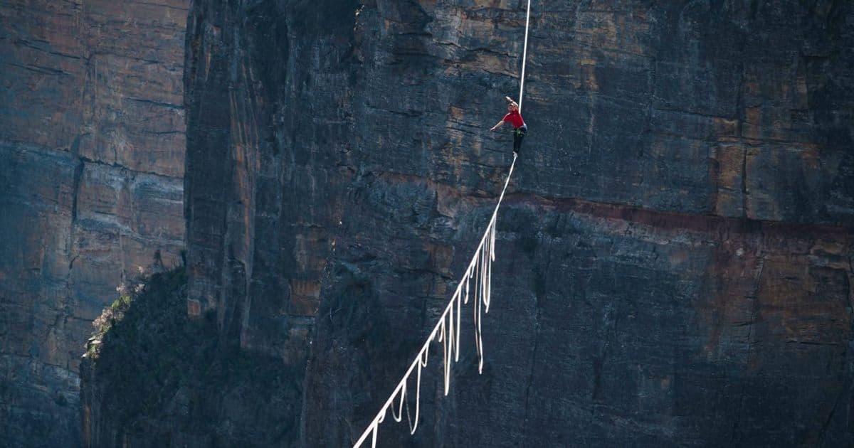 Apple's Subscription Strategy: Walking a Tightrope Between Growth and Customer Trust