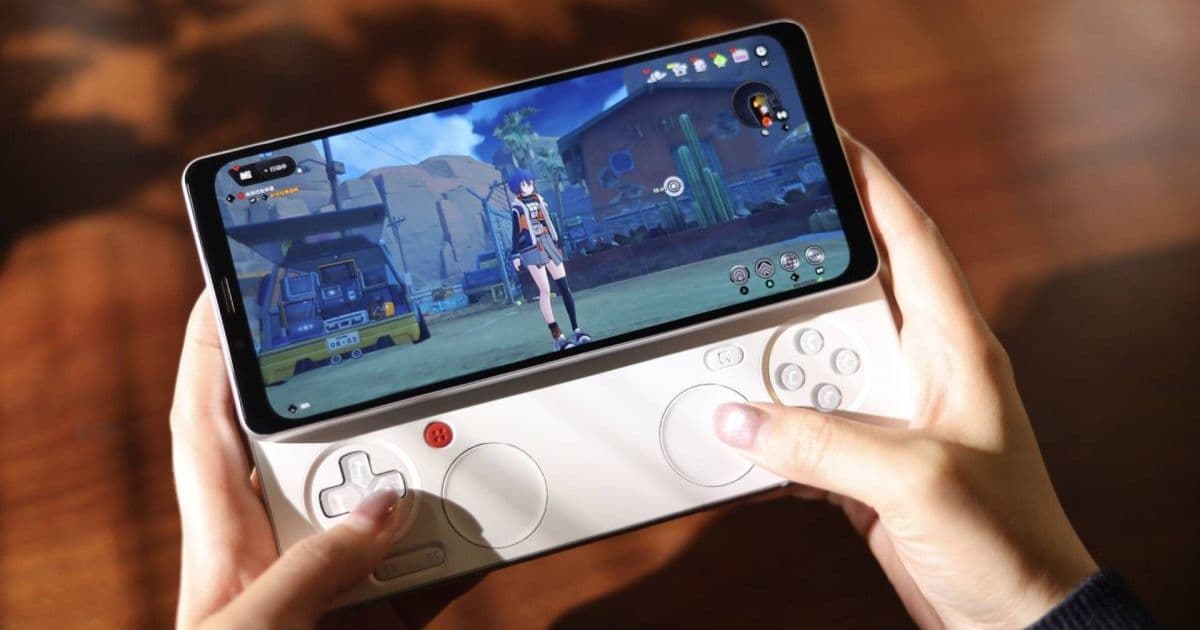 AYANEO Pocket Play: A Gaming Phone That Slides Into Handheld Territory