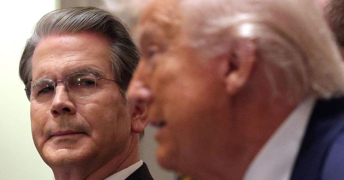 Bessent Warns Trump Against Fed Chair Probe, Citing Market Instability Risks