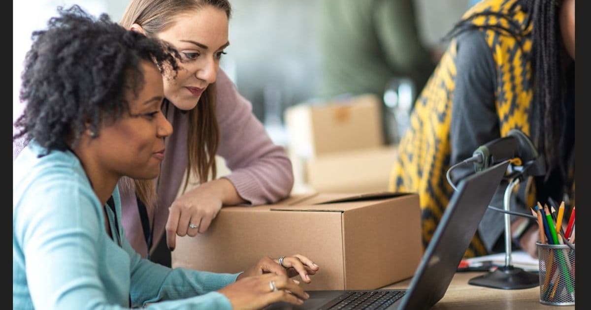 Building a Secure Hybrid Workplace with OneDrive: Architecture, Security, and Best Practices