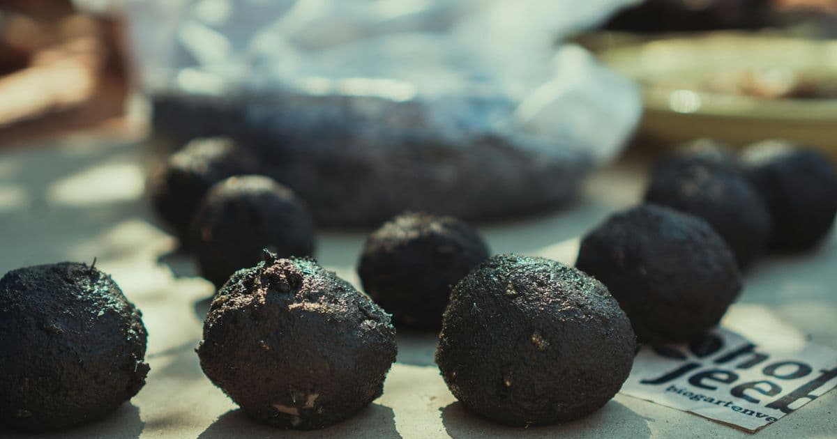 Building Enterprise HR Chatbots: Multi-Strategy RAG and Live Agent Handoff on Azure