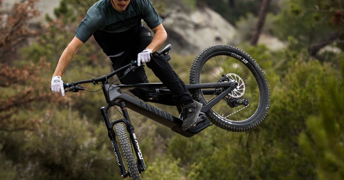 Canyon's New E-MTBs Pack 800Wh Batteries and Shimano's EP801 Motor