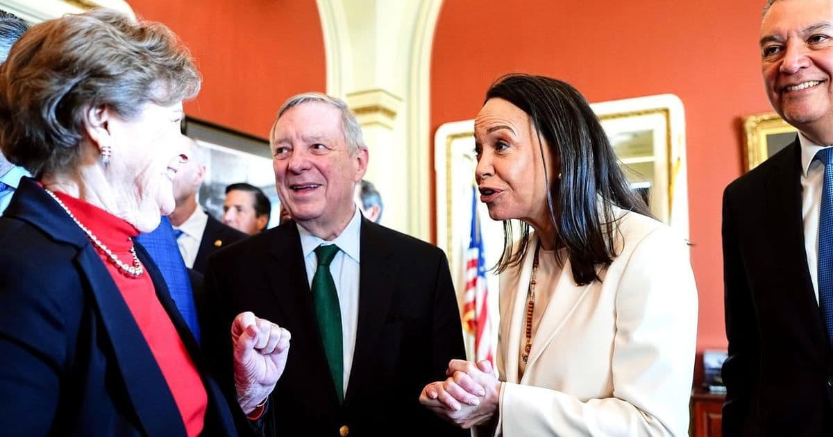 Senators Push Venezuela Visit Amid Oil Sanction Reevaluation