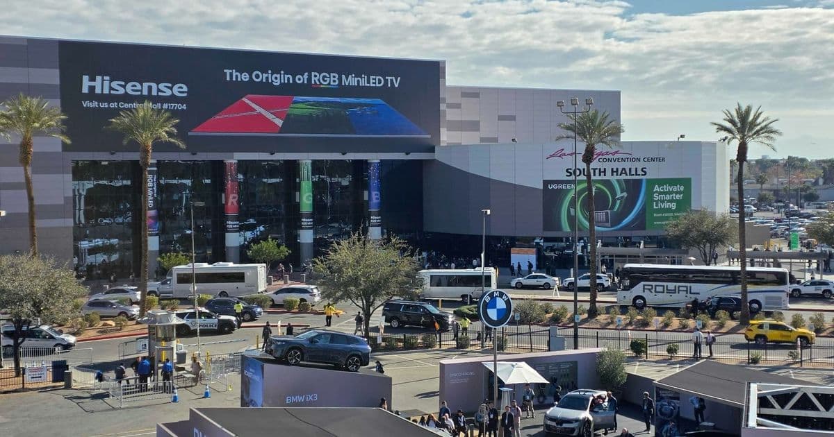 CES 2026: Dell's 52-Inch 6K Monitor, AMD Dismisses Intel Arc B390 Threat, MSI PSUs Tackle GPU Meltdowns