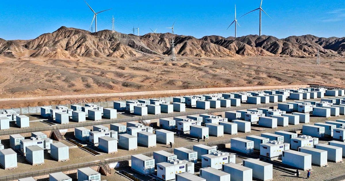China Widens Battery Storage Dominance with Installations Tripling North America's