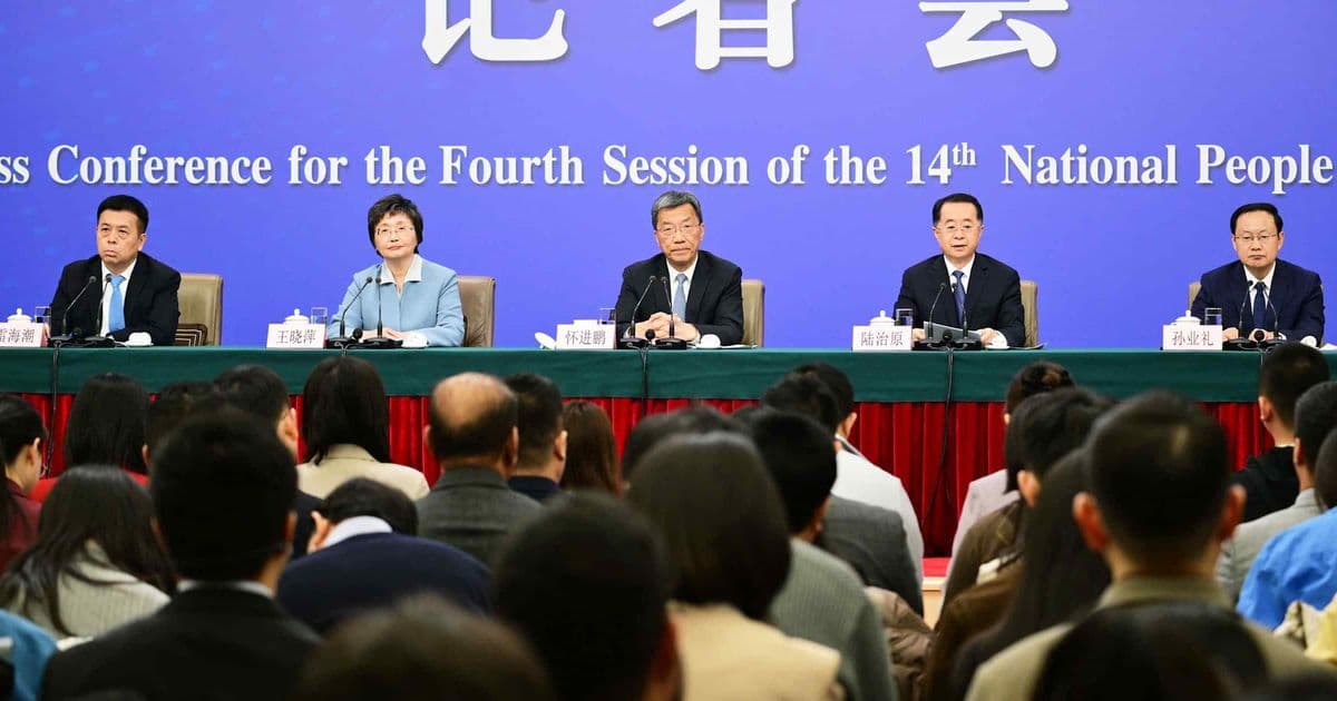 China Studies AI's 'Profound' Impact on Employment as Automation Drives Economic Policy