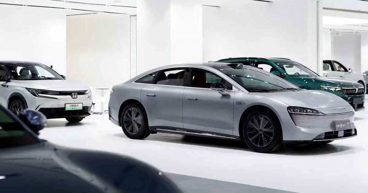China summons eight EV makers over OTA battery‑locking practices
