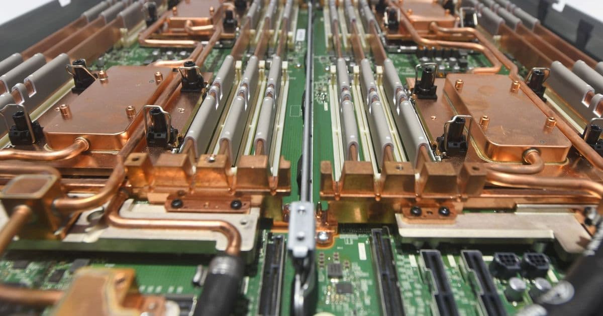 China's AI Expansion Drives Accelerated Shift to Liquid Cooling
