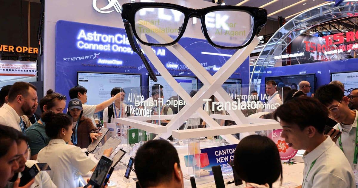 China’s April Export Surge Offsets Domestic Weakness Amid Geopolitical Tension
