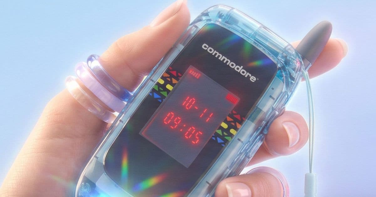 Commodore team announces Callback 8020, a Linux flip phone for Android apps without browsers or social media