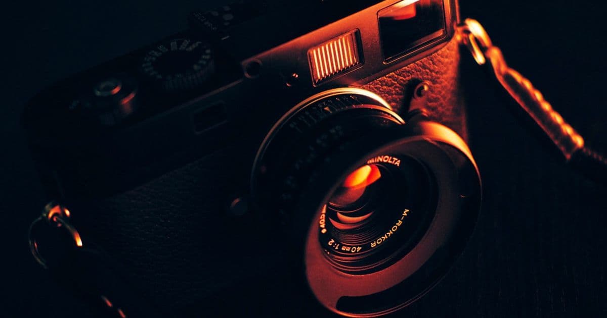 Compact Cameras Make Surprising Comeback as Smartphone Growth Stalls