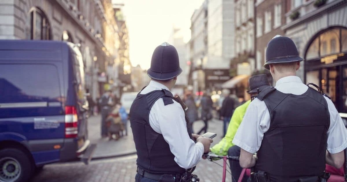 UK Police Extend 2000s Radio Tech Despite £3B ESN Overrun