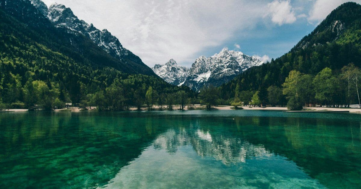 Databricks Lakebase: A PostgreSQL Architecture Reimagined for AI Workflows