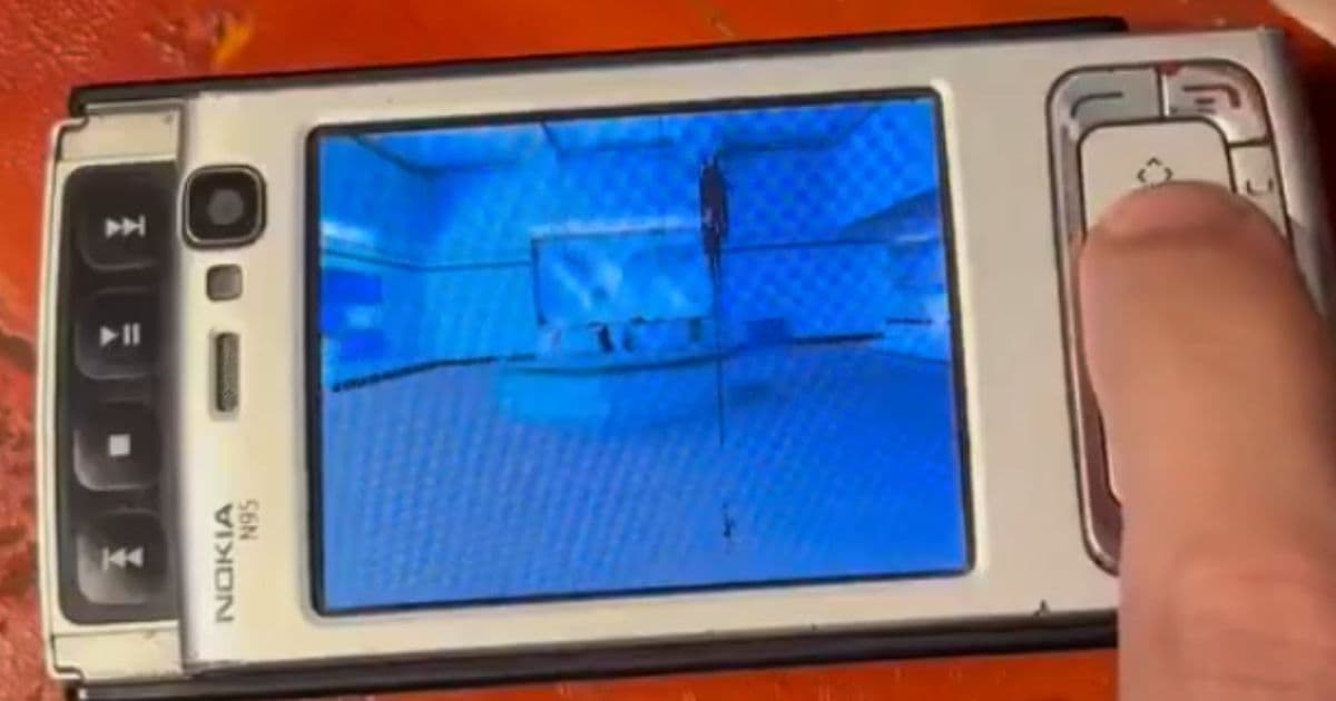 Half‑Life at 30 FPS on a 2007 Nokia N95 shows legacy PC games can still run on legacy phones