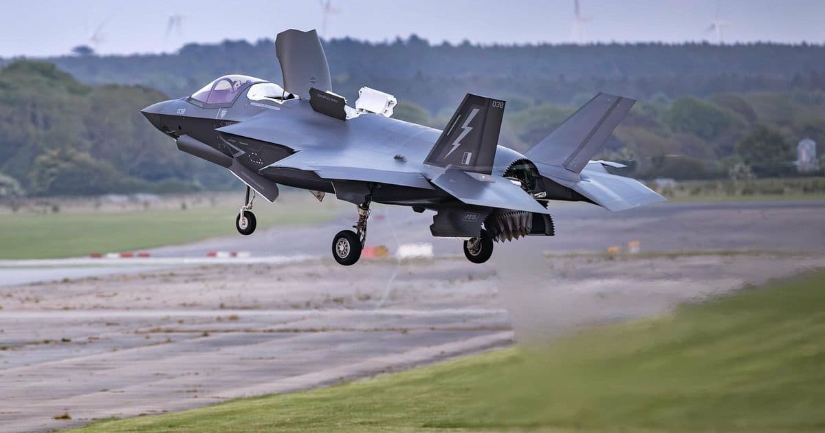 Dutch Defense Official Highlights F-35 Software Modification Capabilities, Raises Security Concerns