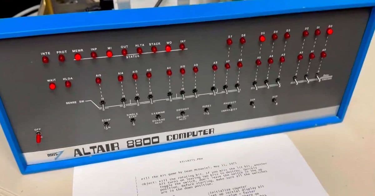 1974 Altair 8800 Computer Finally Runs First Program After 52-Year Wait