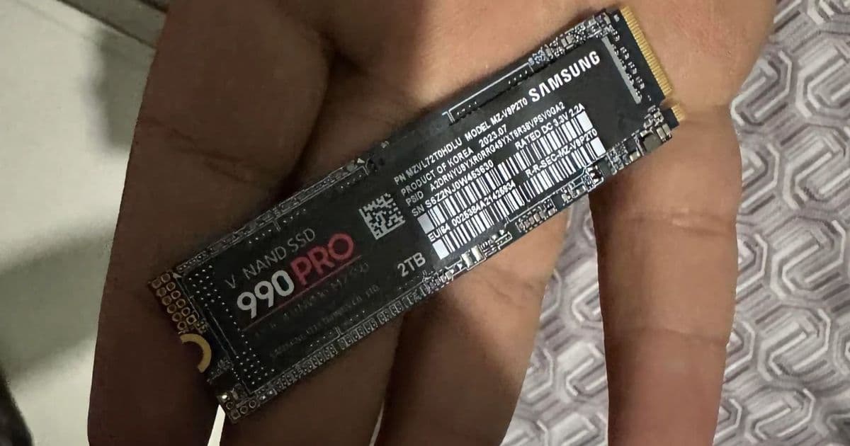 Fake Samsung 990 Pro SSD fools basic checks but performs worse than USB 2.0 drive