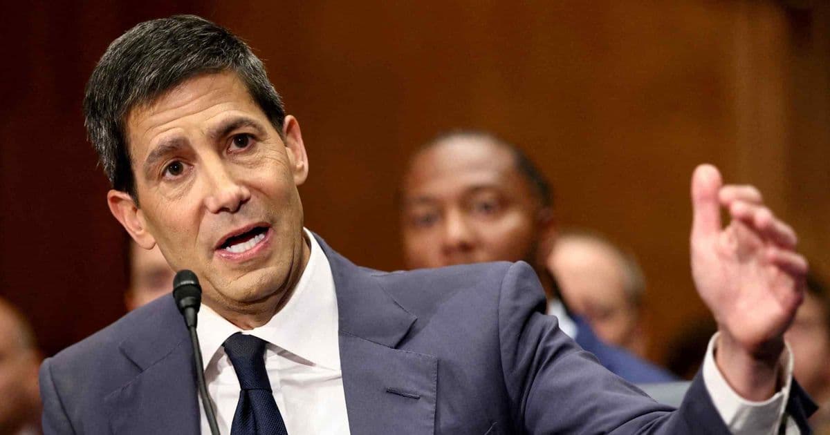 Tech Investment Landscape Transformed as Fed Independence Faces Scrutiny in Warsh Era