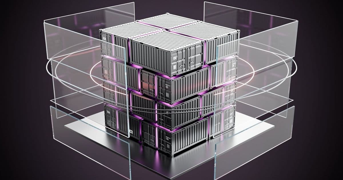 Container Security in Distributed Systems: Scaling Defenses Amidst Complexity