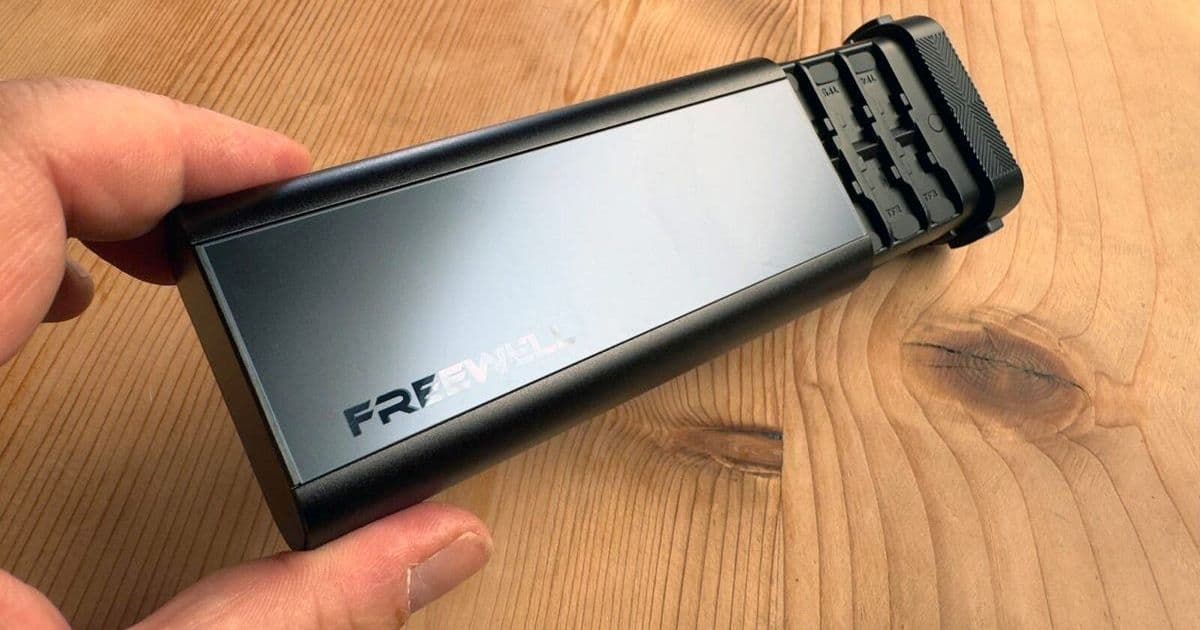 Freewell Pro Reader: The All-in-One Card Reader and Storage Solution for Media Professionals