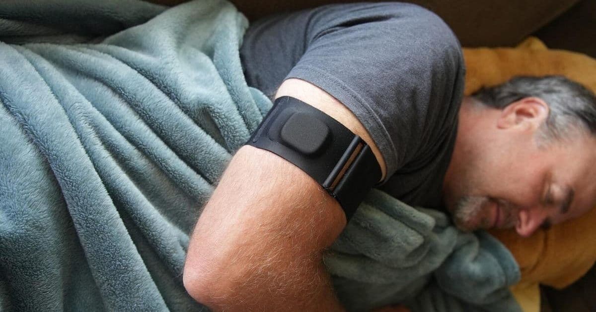 Garmin Index Sleep Monitor Review: A Comfortable Alternative to Wearing a Smartwatch to Bed