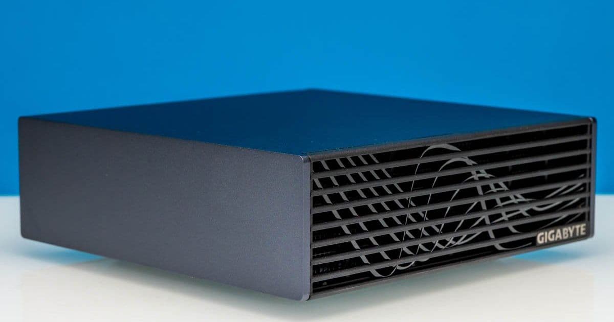 Gigabyte AI TOP ATOM NVIDIA GB10 Review: A Neat Little Box