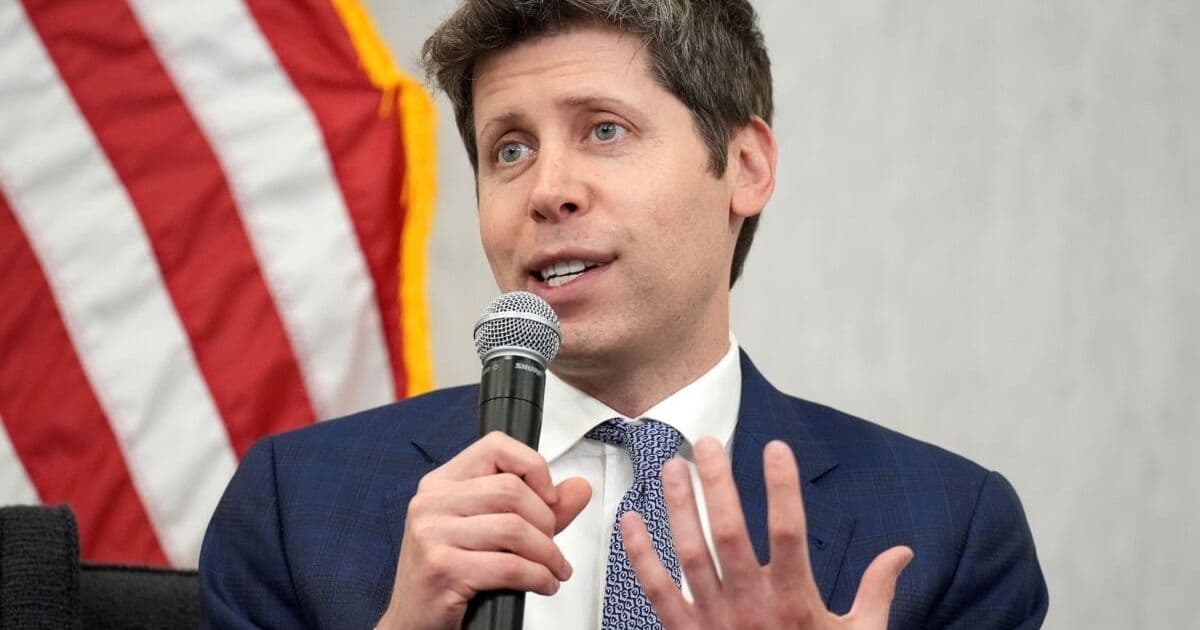 GPT-5's Persistent Hallucinations: Why the 'PhD-Level' AI Still Fails Basic Logic Tests