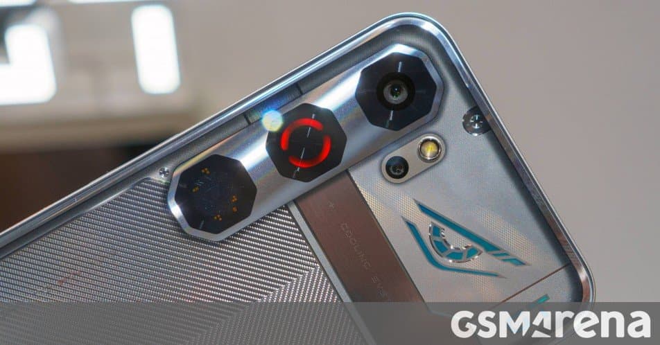 Hands-on with the nubia Neo 5 GT: a gaming phone with a fan and RGB, but is the chipset a dealbreaker?