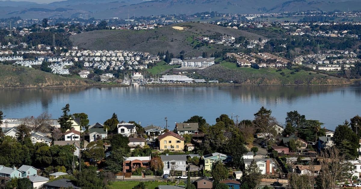 Home Sales Plunge Despite Affordability Improving