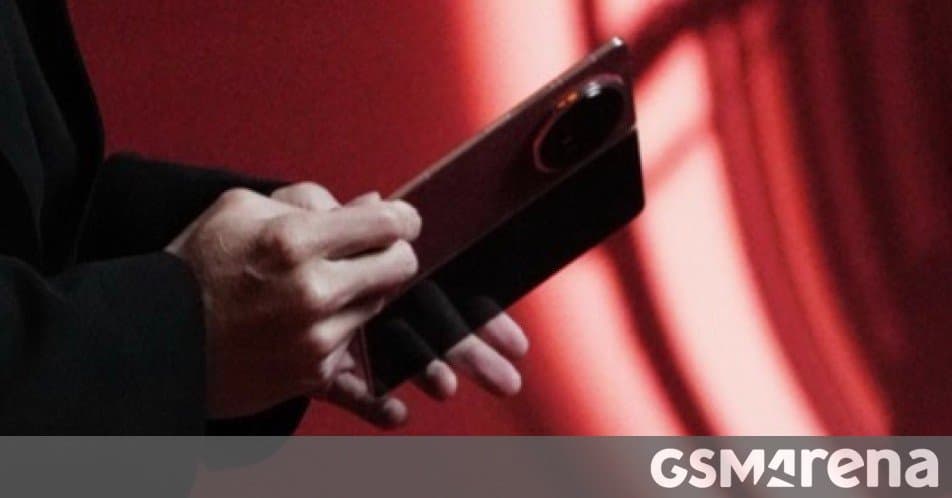 Honor Magic V6 leaks reveal design and specs ahead of MWC debut