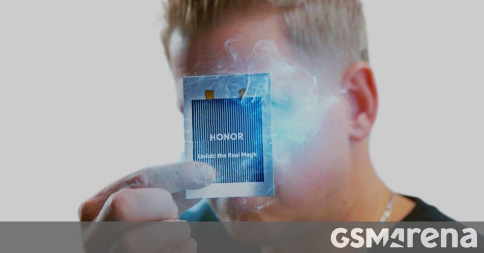Honor's Blade Battery: Silicon-Carbon Innovation Pushes Foldable Power Beyond 7,000mAh