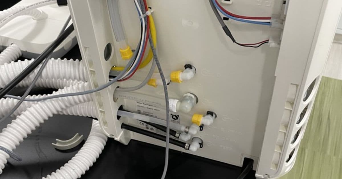 How a $5 Resistor Hacked a $500 Lab Purifier: A Lesson in DIY Electronics Ingenuity