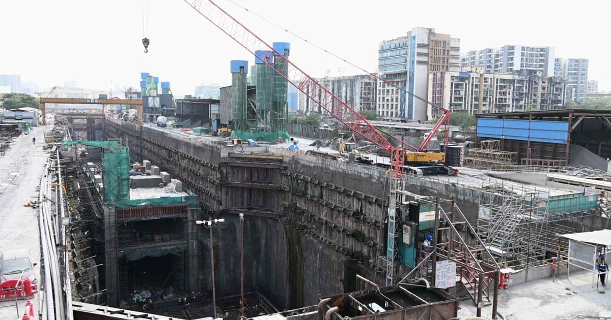 India Doubles Public Investment to Power 7.7% Growth, Betting Big on Chip Plants and Rail