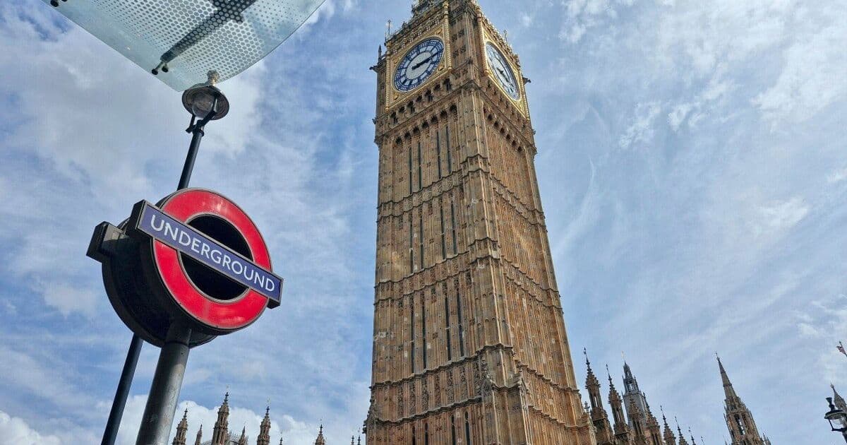 Indra’s £1.96 bn TfL ticketing contract raises GDPR alarms as Oyster moves to account‑based model
