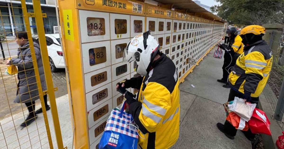 Instant Delivery Revolutionizes Chinese Shopping Habits
