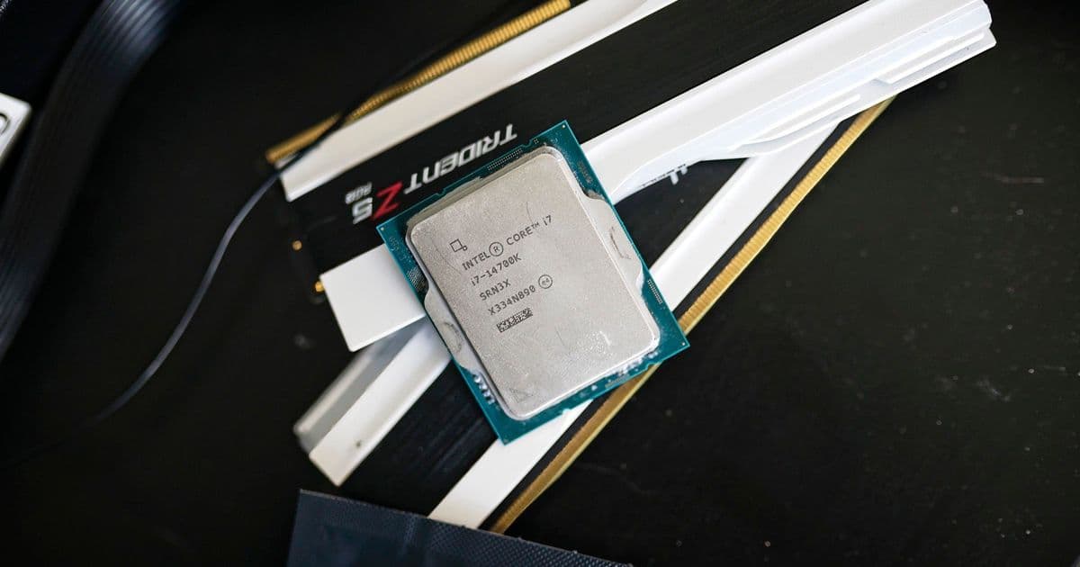Intel's Reported Raptor Lake Next Plan Points to a 2027 DDR4 Budget Play