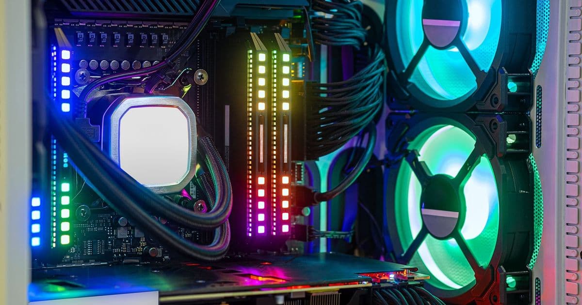 Intel and AMD CPUs Tie for Reliability Crown as Nvidia Founders Edition GPUs Lead in 2025 System Builder Report