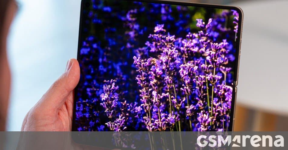 iPhone Fold Rumor Suggests 3D Printed Hinge to Minimize Display Crease