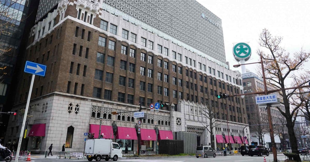 Chinese Tourism Slump Hits Japan's Department Stores as Profits Forecast to Drop 24%