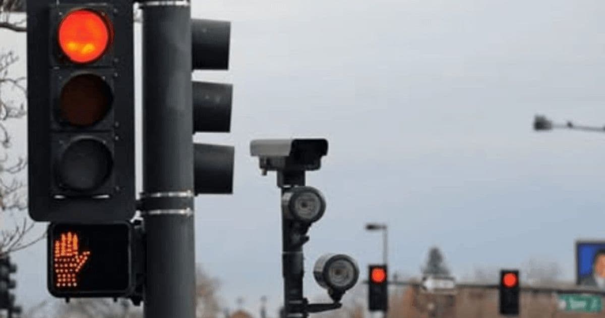 Florida Judge Rules Red-Light Camera Law Unconstitutional, Dismissing Ticket