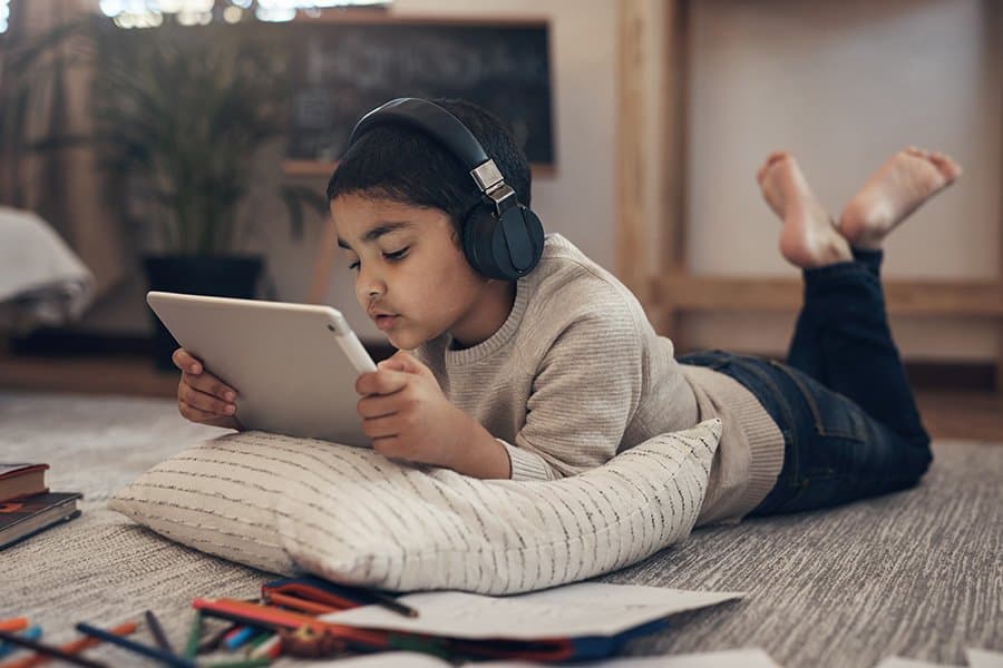 MIT Study Shows Audiobooks Boost Learning, But Only With Personalized Support