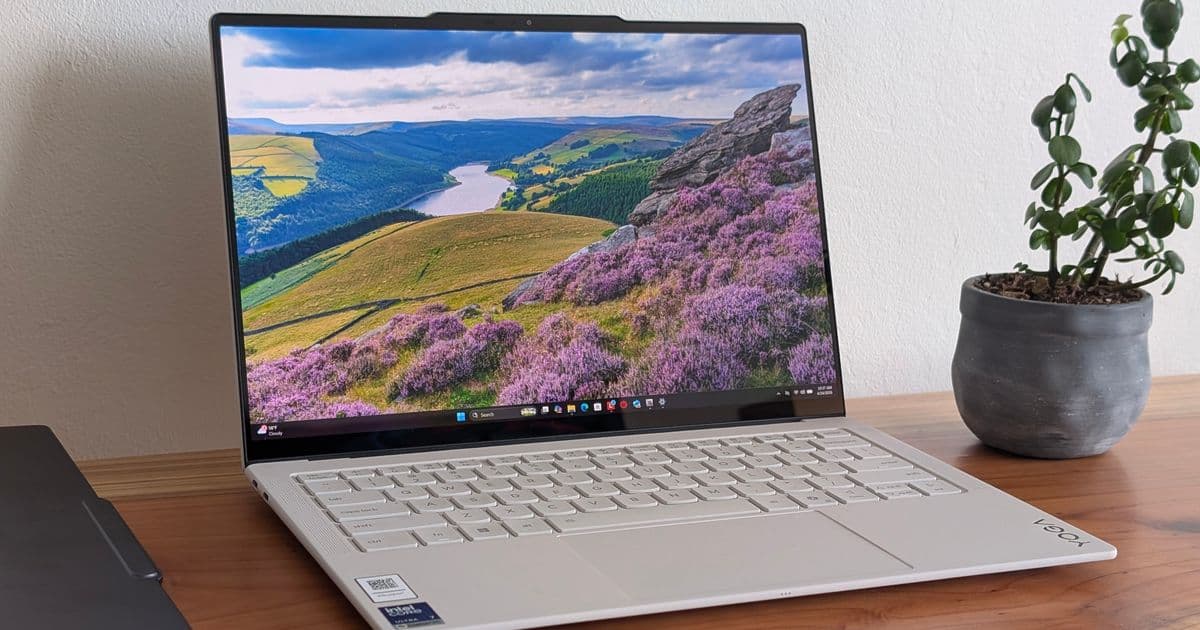 Lenovo Yoga Slim 7 Ultra 14 Aura: Lighter Competitor to Dell XPS 14 with Trade-offs