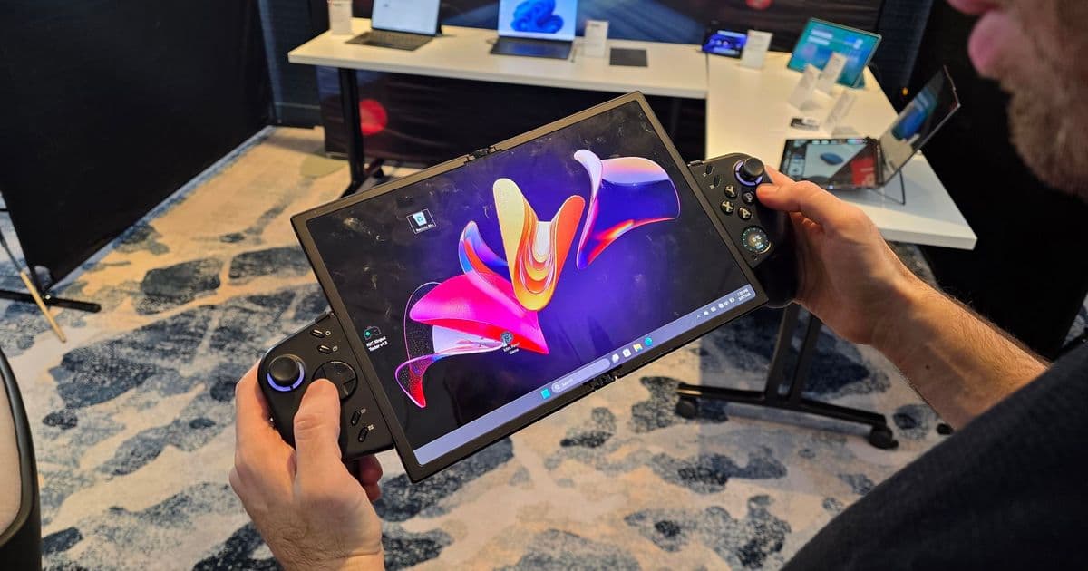 Lenovo's Legion Go Fold Concept Transforms Gaming Handhelds with Expandable POLED Display