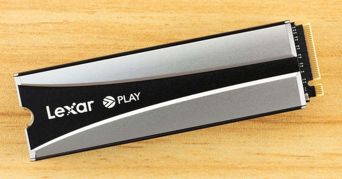 Lexar Play SE 4TB SSD Review: The Oddball of the Bunch