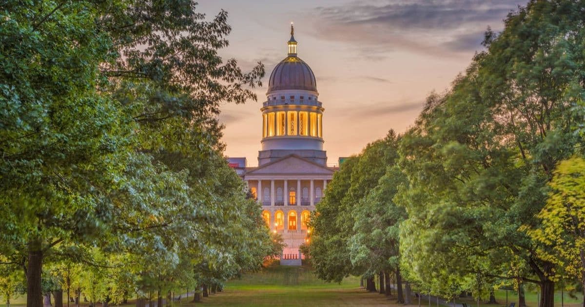 Maine becomes first US state to halt large datacenter approvals amid growing local backlash