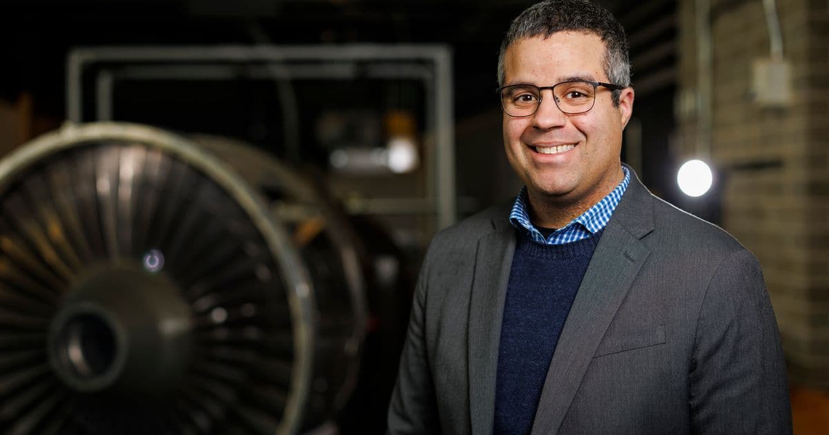 Managing Traffic in Space: MIT's Richard Linares Tackles Orbital Congestion